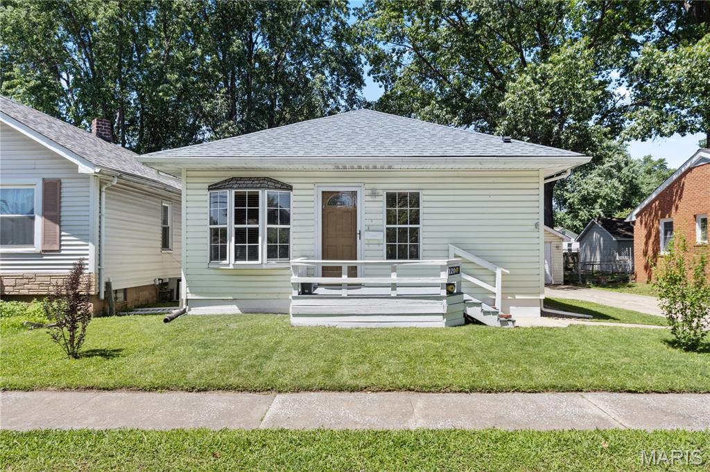 120 East 4th Street Roxana, IL 62084 - Photo 1 of 25 Gallery Image 1