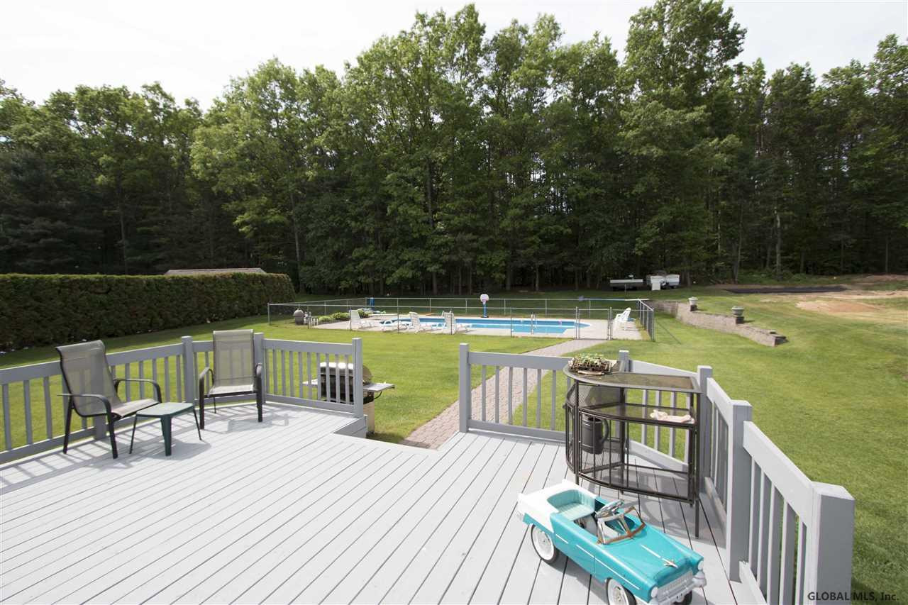 140 Country Walk Road Rotterdam, NY 12306 - Photo 18 of 25 Photo 18