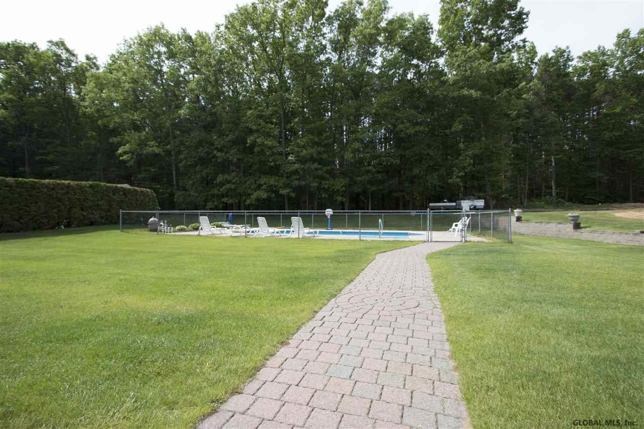 140 Country Walk Road Rotterdam, NY 12306 - Photo 20 of 25 Photo 20