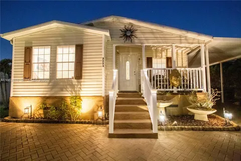 $337,000 | 2228 Southwest 83rd Avenue, Davie, FL 33324