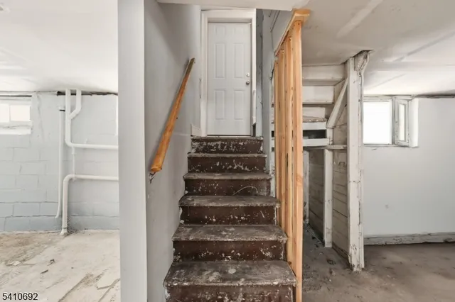 $689,000 | 78 Monticello Avenue, Newark, NJ 07106