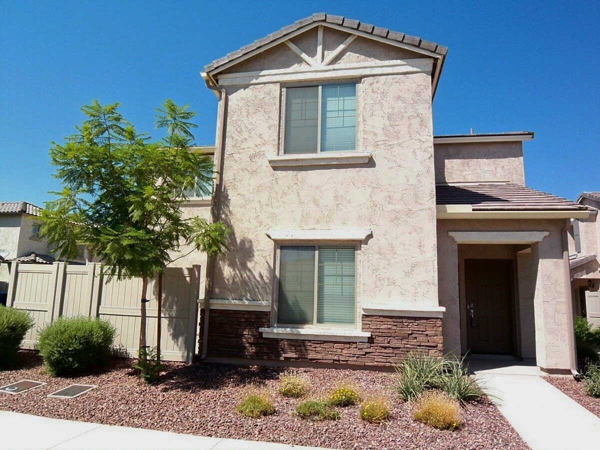 1940 West Davis Road Phoenix, AZ 85023 - Photo 1 of 58 1940 W Davis MLS# 4454464