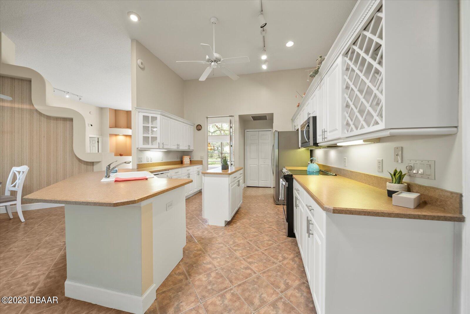 47 Coquina Ridge Way Ormond Beach, FL 32174 - Photo 15 of 51 Kitchen view 2