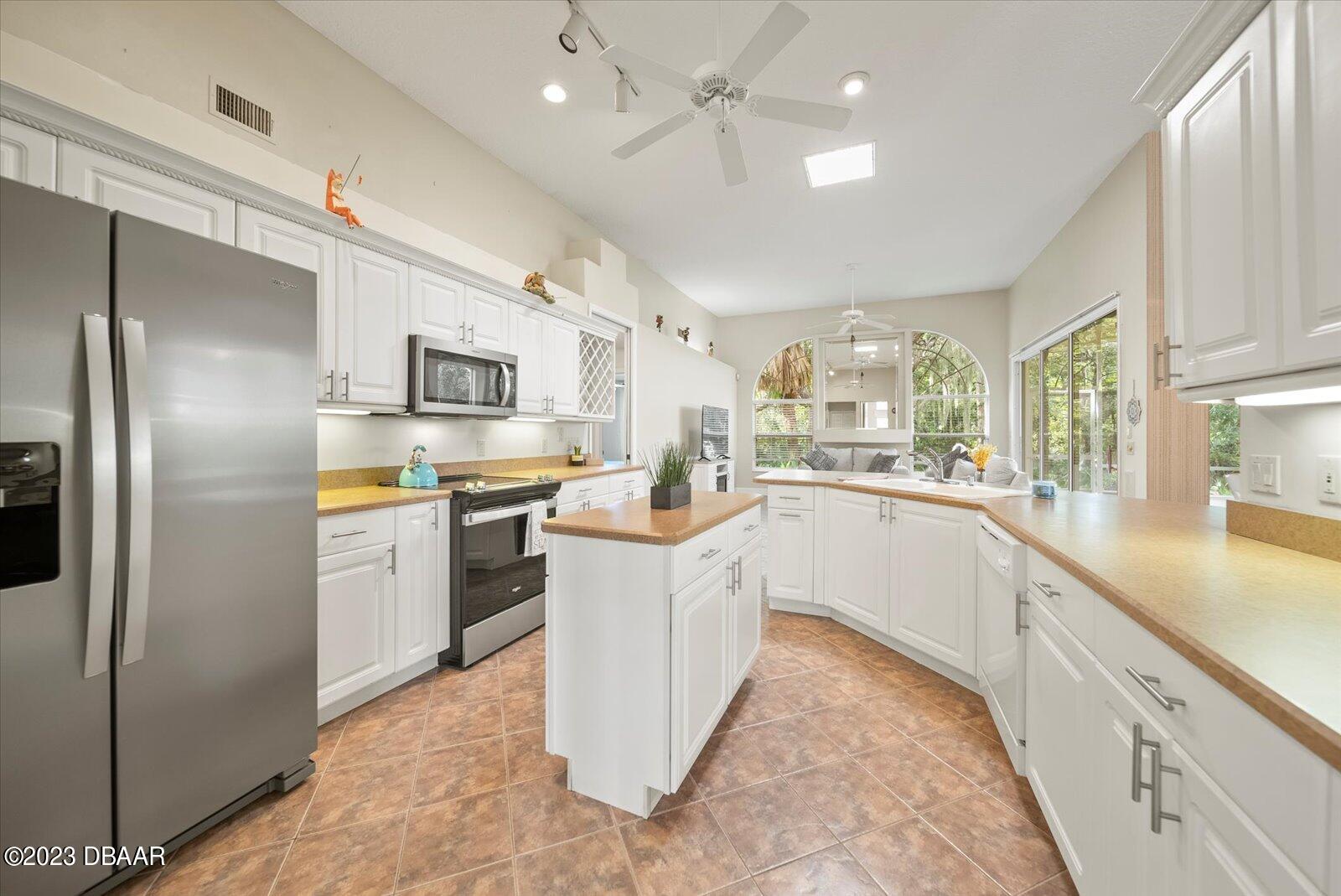 47 Coquina Ridge Way Ormond Beach, FL 32174 - Photo 16 of 51 Kitchen view 1