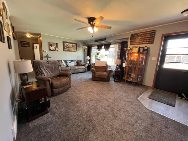 $139,900 | 738 Center Street, Tracy, MN 56175