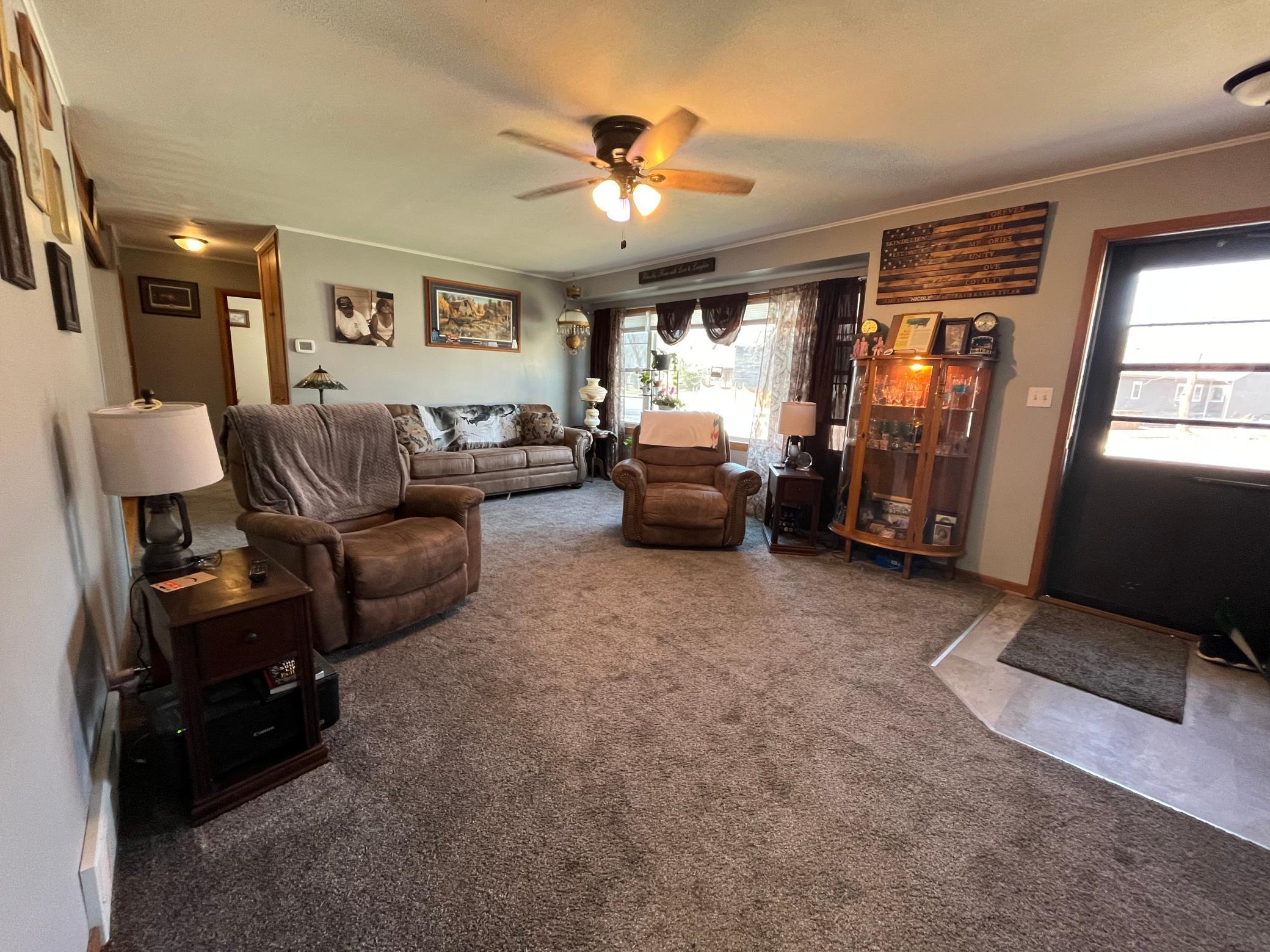 738 Center Street Tracy, MN 56175 - Photo 4 of 17