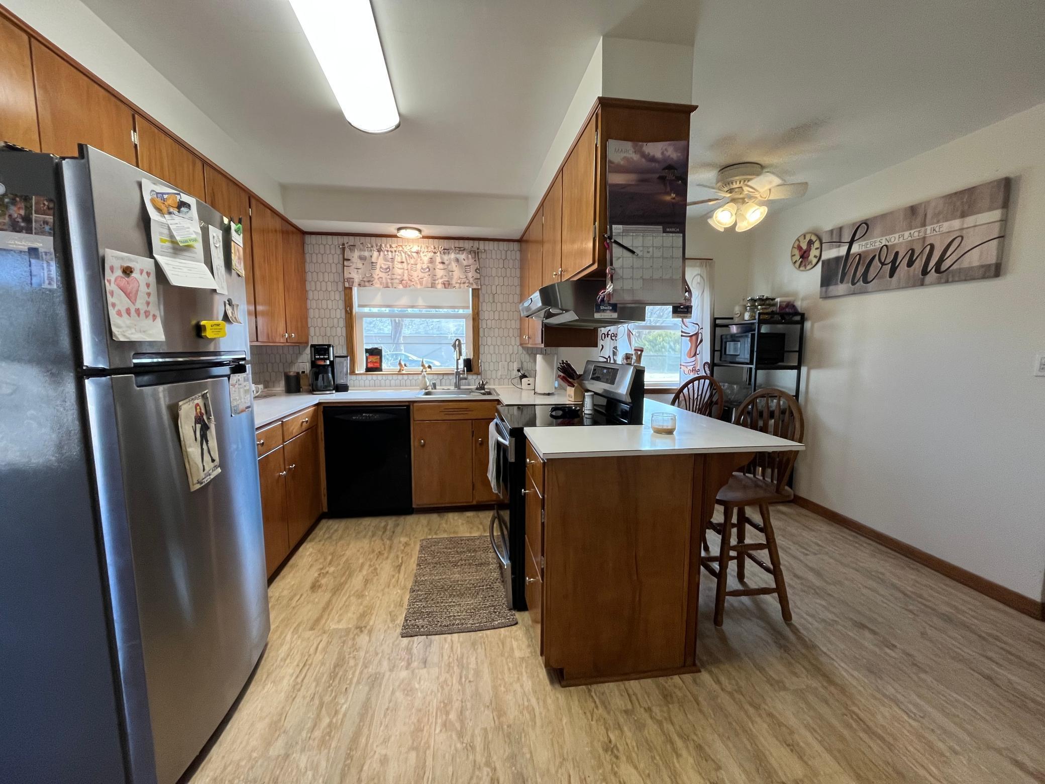 738 Center Street Tracy, MN 56175 - Photo 6 of 17