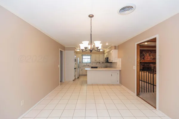 $299,900 | 410 Creekside Drive, Amarillo, TX 79124