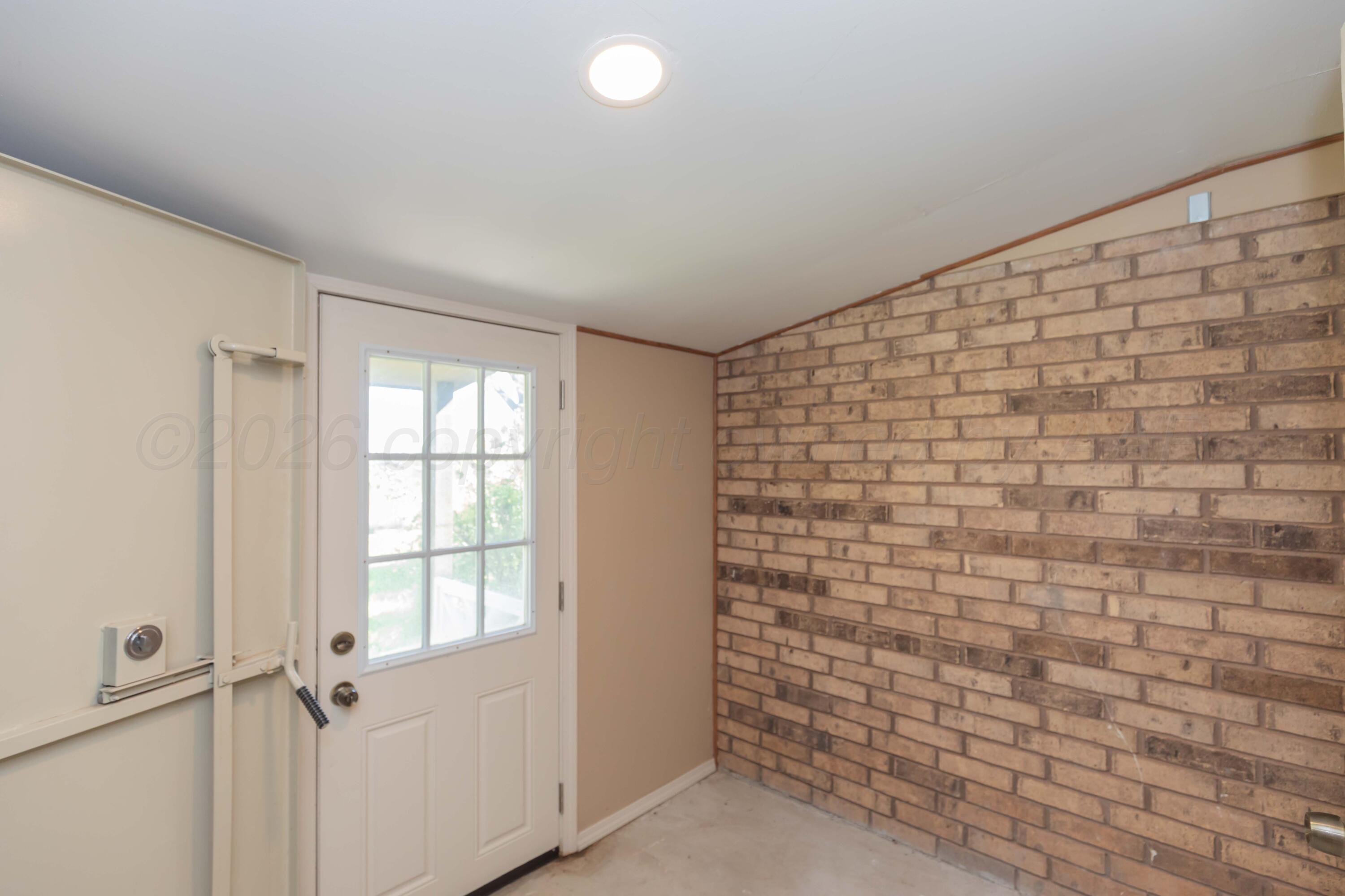 410 Creekside Drive Amarillo, TX 79124 - Photo 23 of 46 a bathroom with a shower