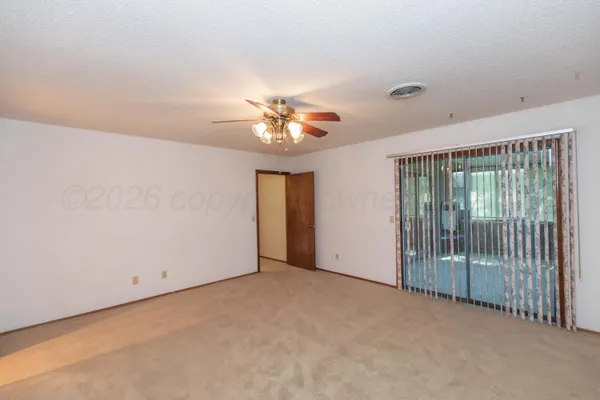 $299,900 | 410 Creekside Drive, Amarillo, TX 79124