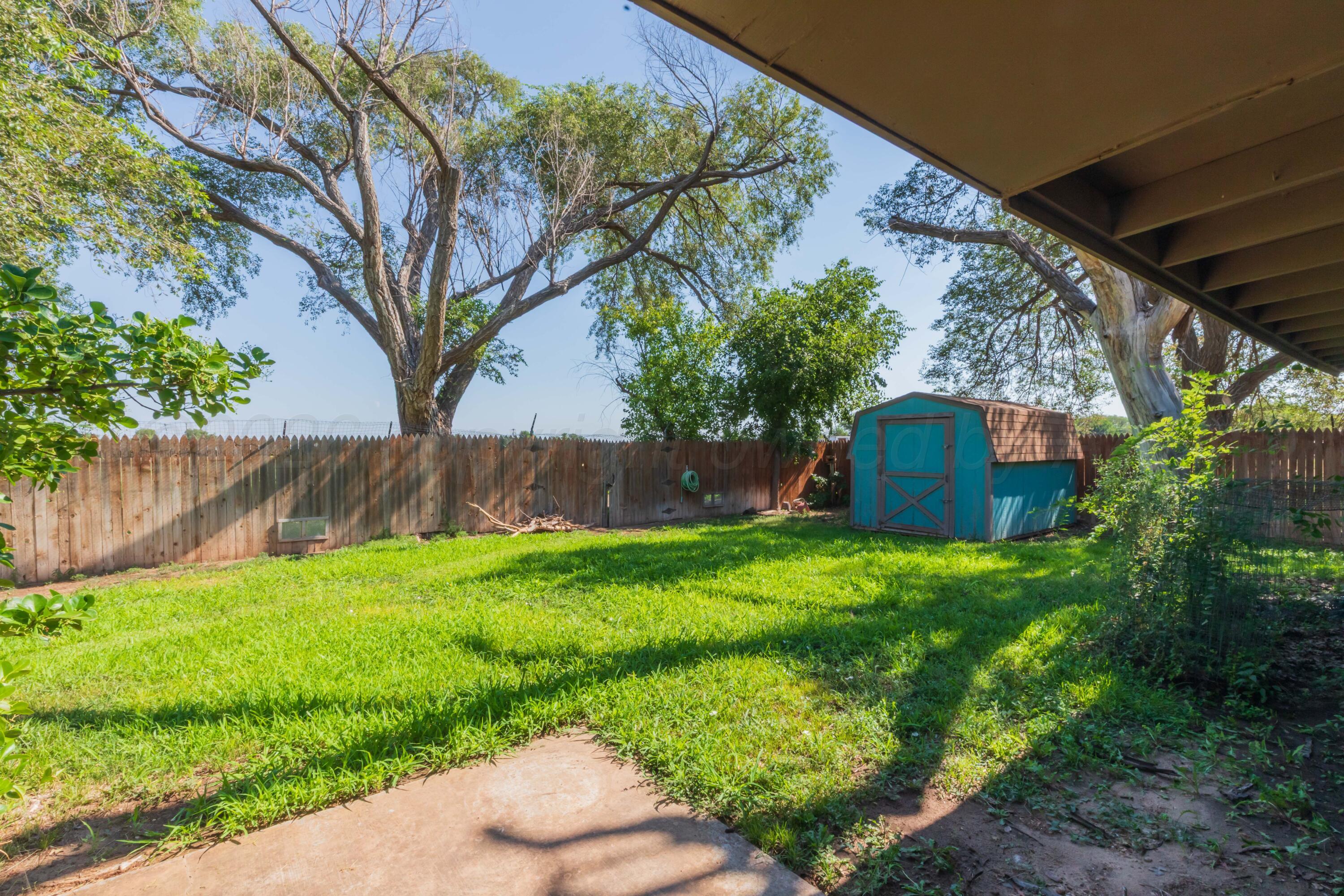 410 Creekside Drive Amarillo, TX 79124 - Photo 41 of 46 a fire hydrant in the middle of a park