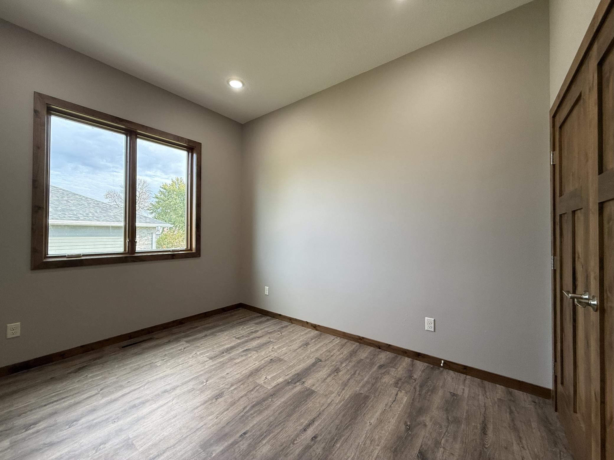 1207 South Shore Drive Worthington, MN 56187 - Photo 11 of 54