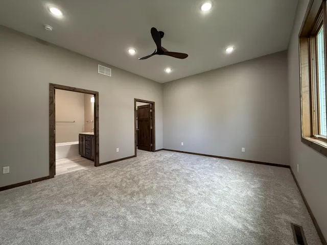 $419,900 | 1207 South Shore Drive, Worthington, MN 56187