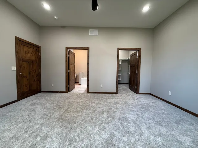 $419,900 | 1207 South Shore Drive, Worthington, MN 56187