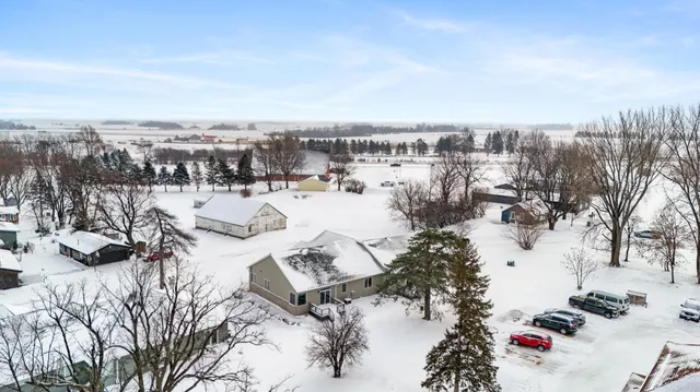 $419,900 | 1207 South Shore Drive, Worthington, MN 56187