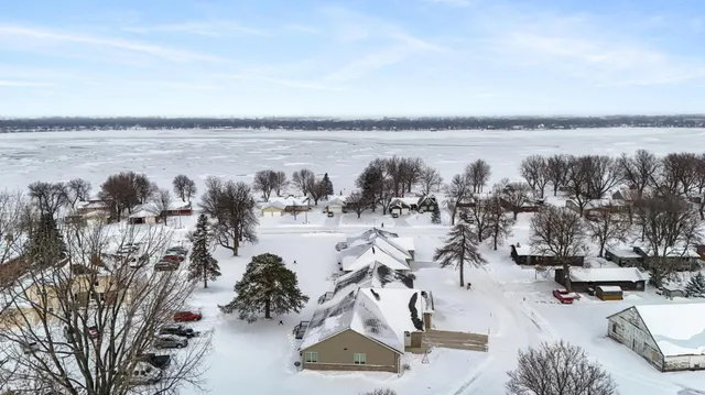 $419,900 | 1207 South Shore Drive, Worthington, MN 56187