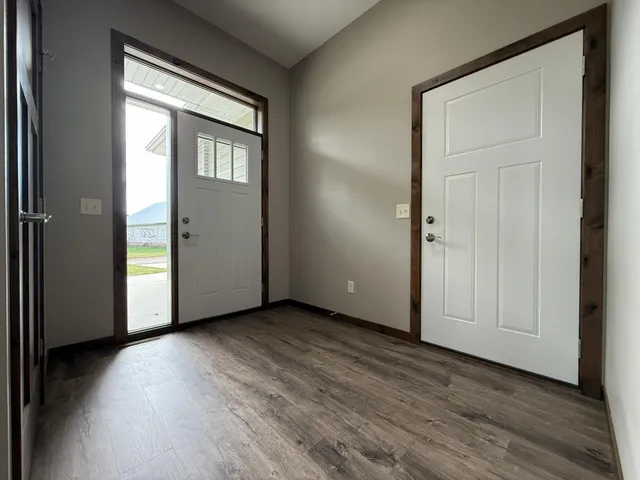 $419,900 | 1207 South Shore Drive, Worthington, MN 56187