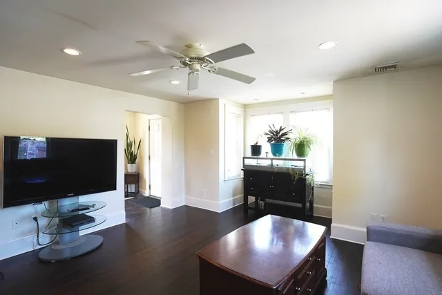 $3,900 | 43 Alpine Place, Franklin, MA 02038