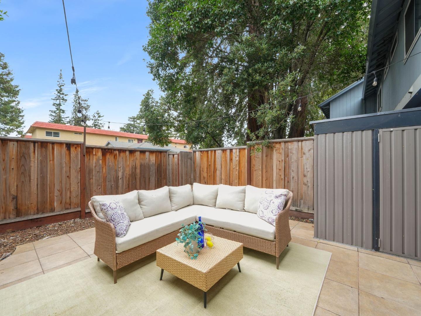 20115 Redwood Road, Unit 7 Castro Valley, CA 94546 - Photo 21 of 38 Gallery Image 21