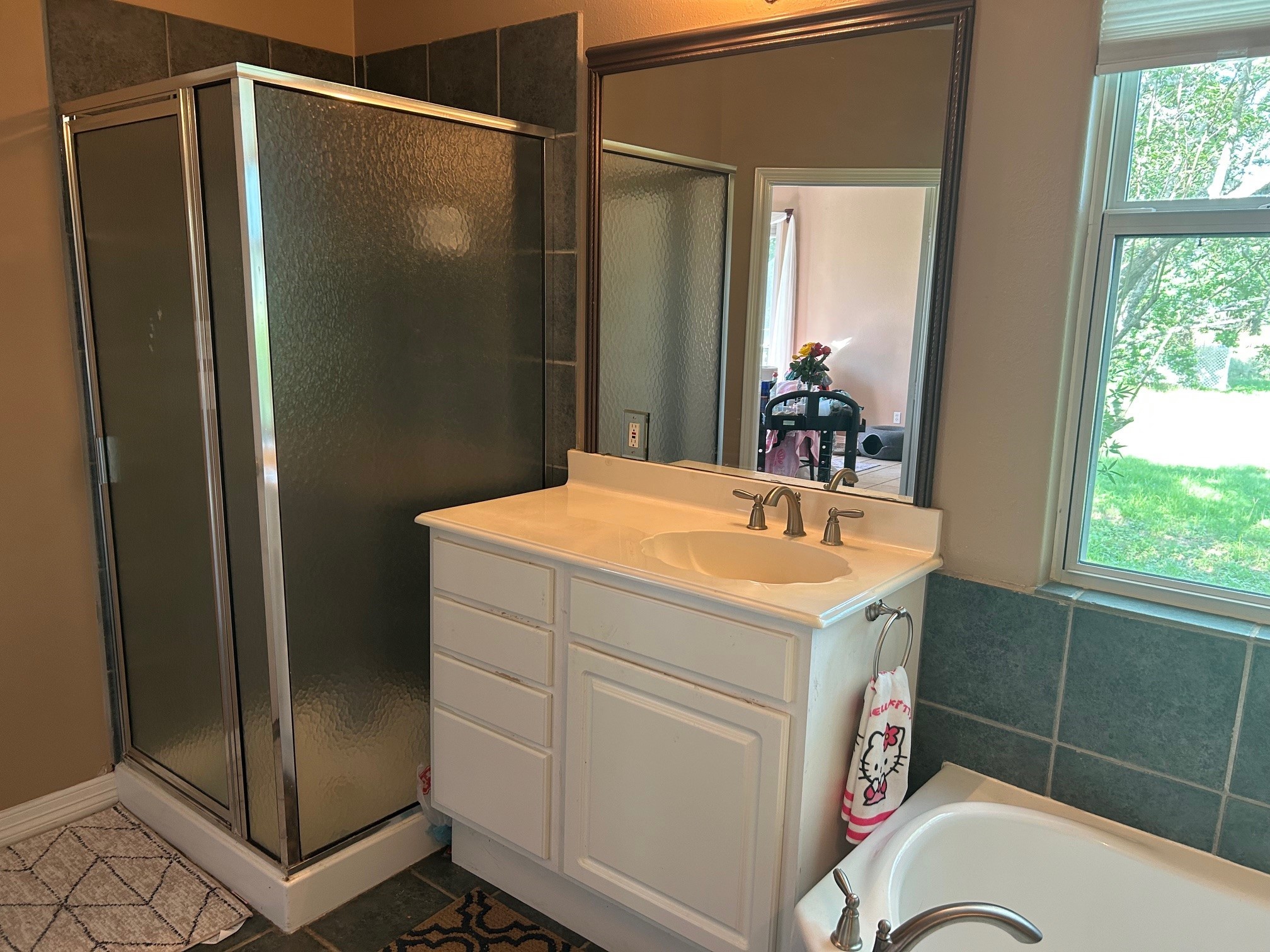 38094 Joe Loggins Road Hempstead, TX 77445 - Photo 8 of 32 a utility room with washer and dryer