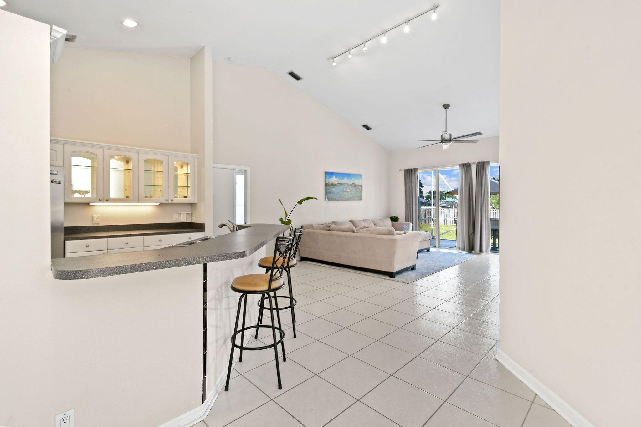 1090 Choctaw Street Jupiter, FL 33458 - Photo 2 of 30 1090ChoctawSt_foyer to living room