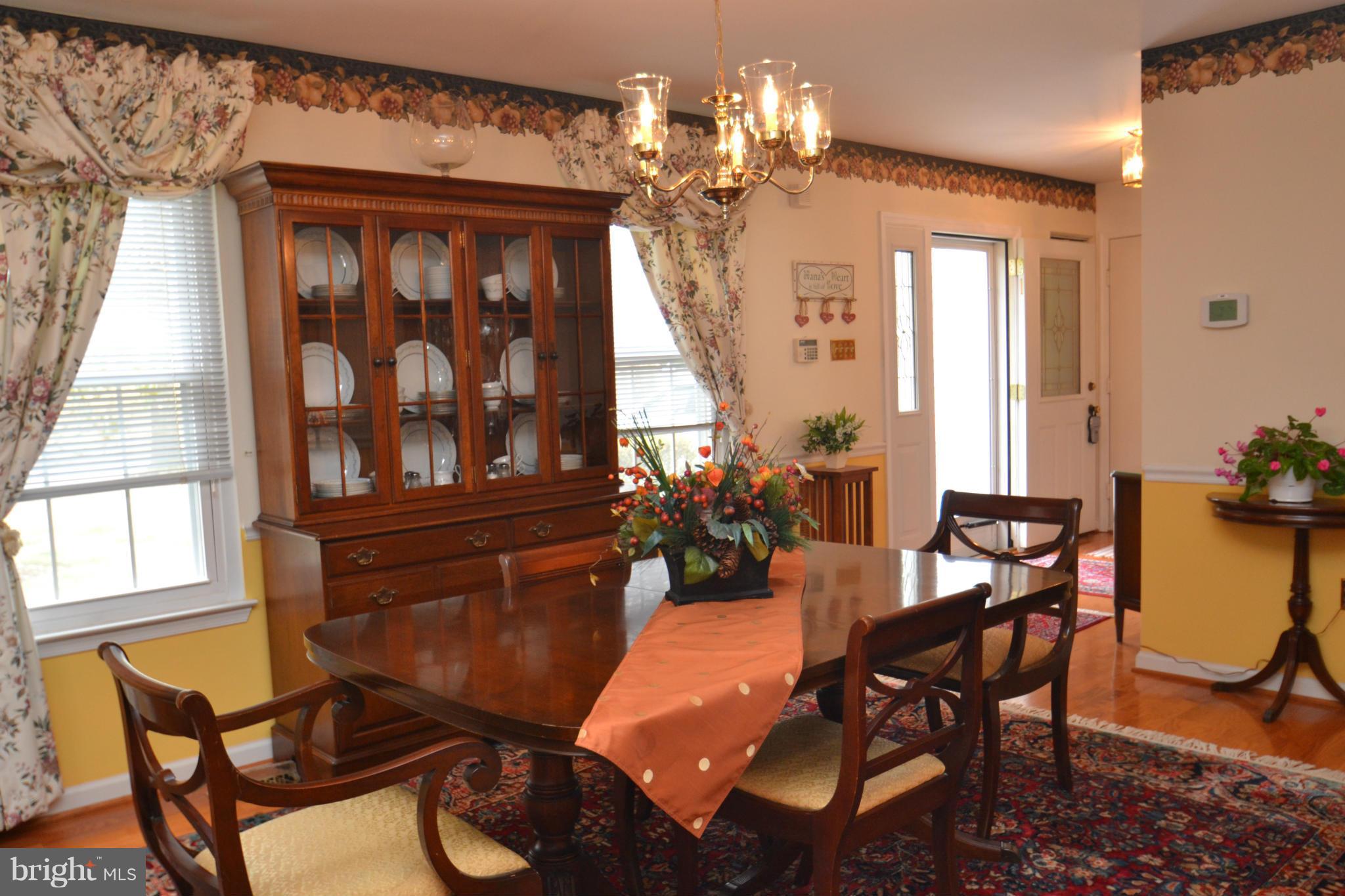 8538 Autumn Rust Road Ellicott City, MD 21043 - Photo 13 of 30 Room for table to seat 8