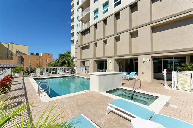 $835,000 | 1771 Ringling Boulevard, Unit 1212, Sarasota, FL 34236