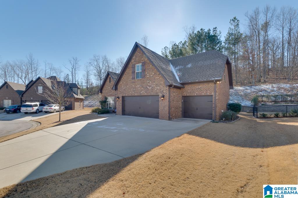 321 Macallan Drive Pelham, AL 35124 - Photo 3 of 49