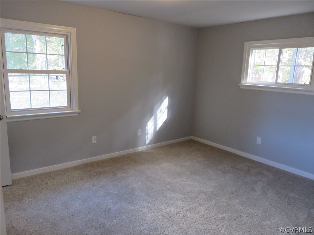 8573 Strath Road Henrico, VA 23231 - Photo 26 of 37 an empty room with a window