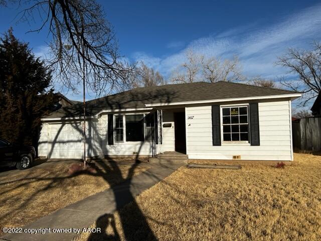 1417 South Colgate Street Perryton, TX 79070 - Photo 2 of 15 1