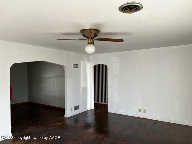 1417 South Colgate Street Perryton, TX 79070 - Photo 5 of 15 5