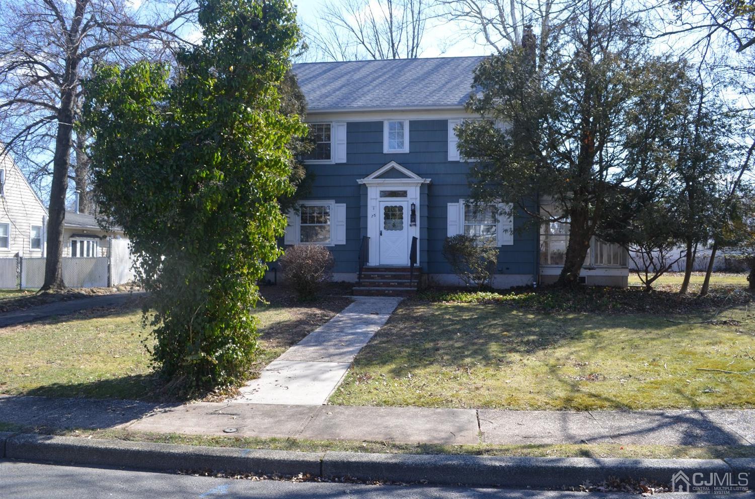 75 West Hill Road Colonia, NJ 07067 - Photo 2 of 35 a view of a yard in front of house