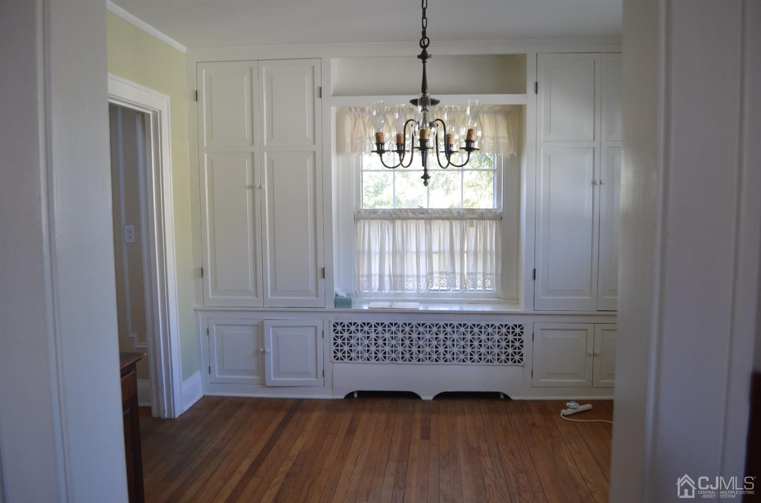 75 West Hill Road Colonia, NJ 07067 - Photo 13 of 35 a view of an empty room with a window