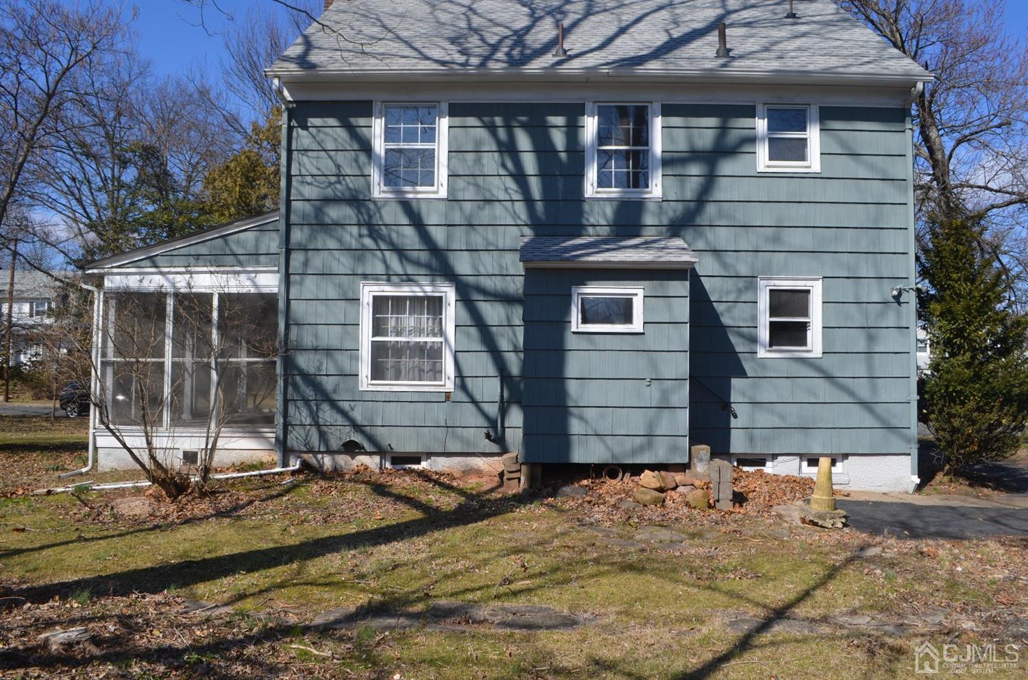 75 West Hill Road Colonia, NJ 07067 - Photo 5 of 35 a view of a house with backyard