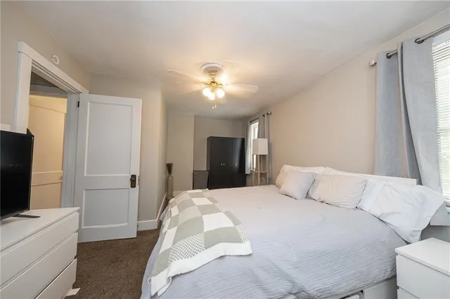 $158,000 | 634 1/2 5th Avenue, Coraopolis, PA 15108