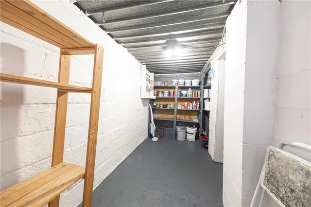 $158,000 | 634 1/2 5th Avenue, Coraopolis, PA 15108