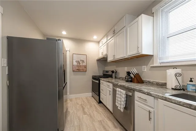 $158,000 | 634 1/2 5th Avenue, Coraopolis, PA 15108