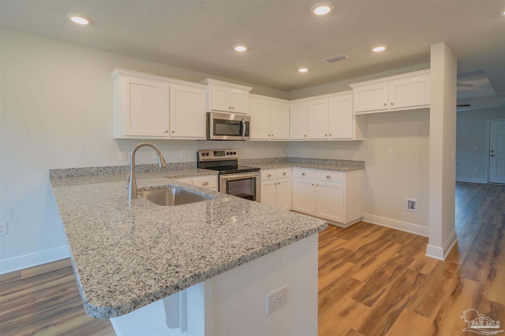 4957 Muldoon Pointe Road, Unit 11B Pensacola, FL 32526 - Photo 6 of 16 Gallery Image 6