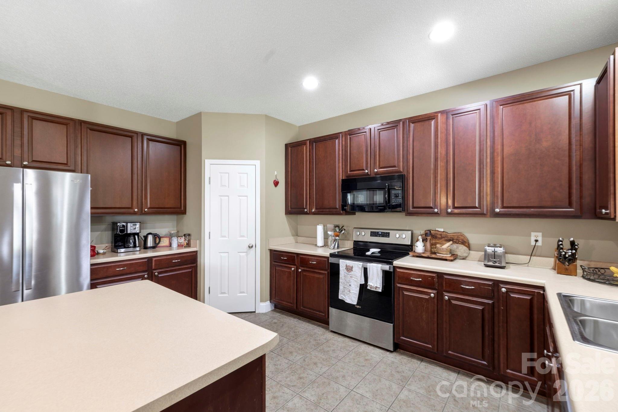 266 Wildbriar Road Fletcher, NC 28732 - Photo 16 of 45