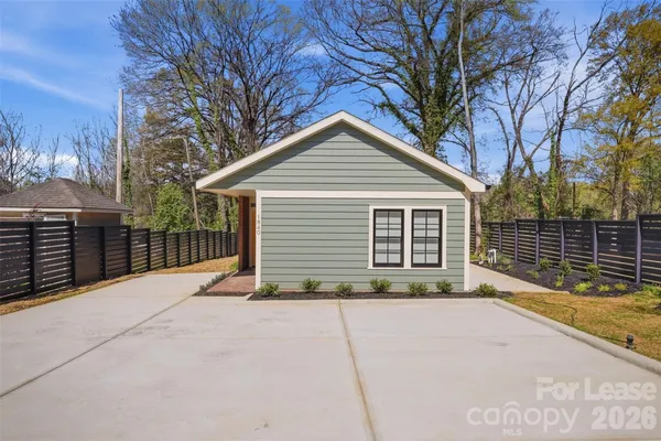 $2,995 | 1840 Merriman Avenue, Charlotte, NC 28203