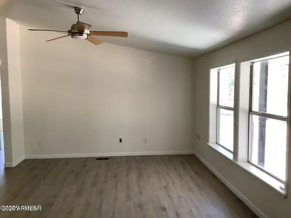 $369,900 | 3149 Tonto Drive, Overgaard, AZ 85933