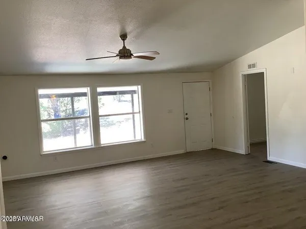 $369,900 | 3149 Tonto Drive, Overgaard, AZ 85933