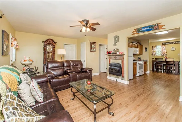 $299,000 | 26820 Highway 42, Springfield, LA 70462