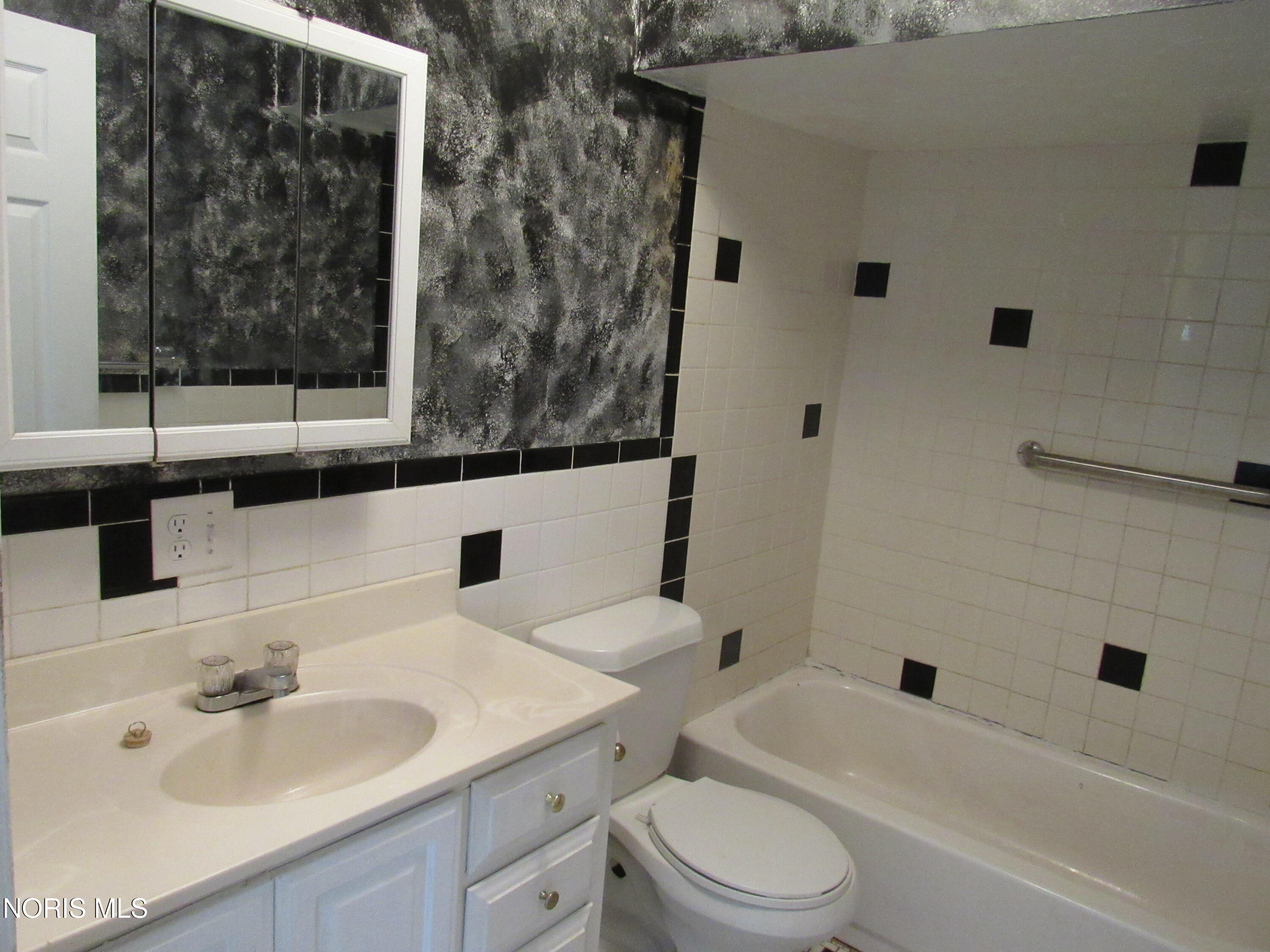 11997 Shaffer Road Swanton, OH 43558 - Photo 22 of 29 Gallery Image 22