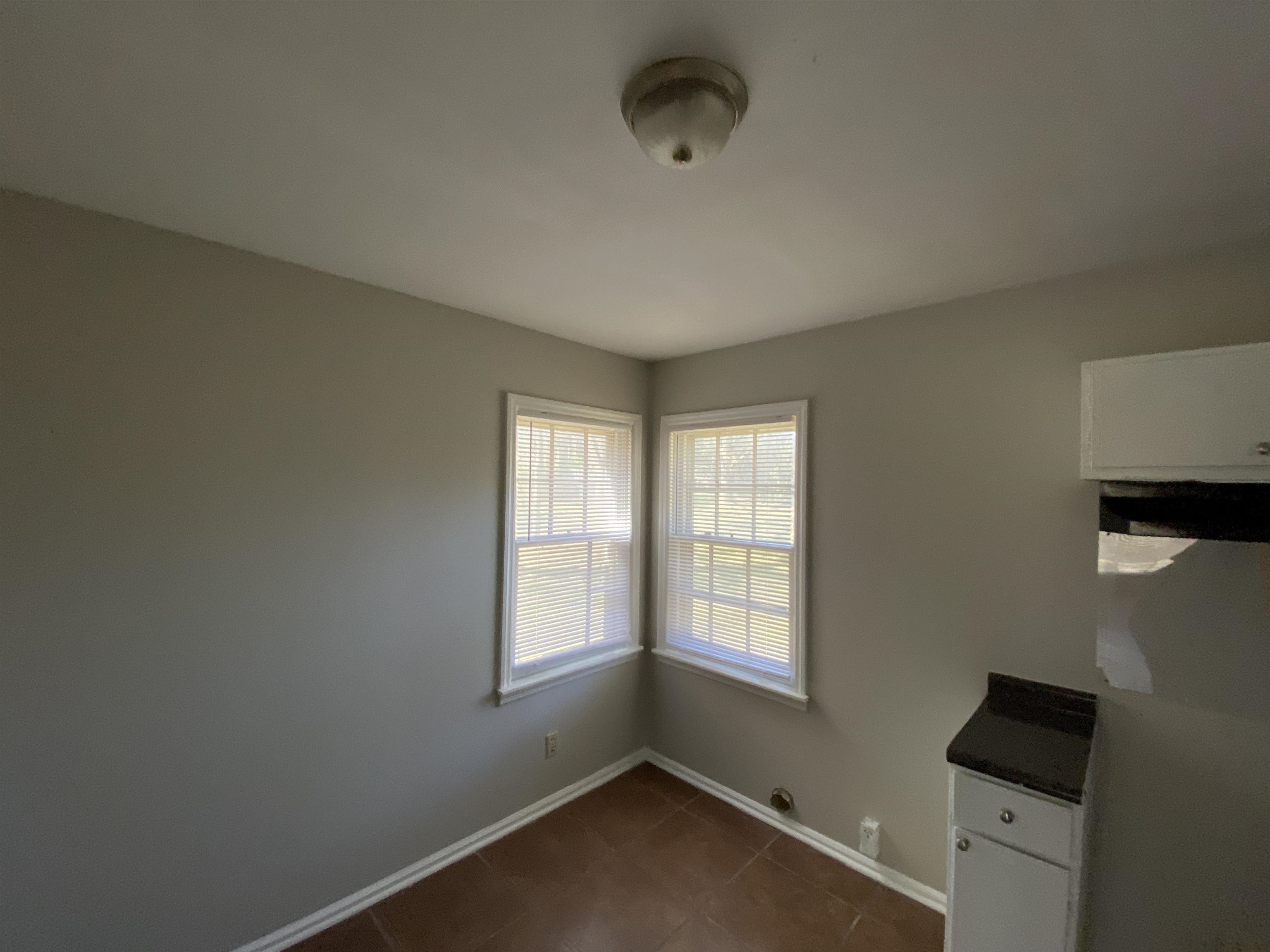 1764 Dale Lavern Road Memphis, TN 38116 - Photo 8 of 13