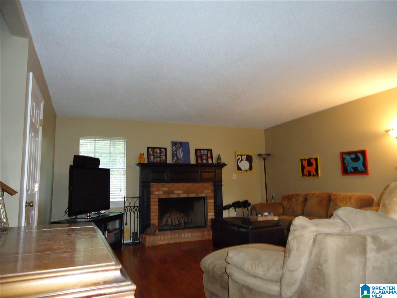 319 Mardis Lane Alabaster, AL 35007 - Photo 2 of 9