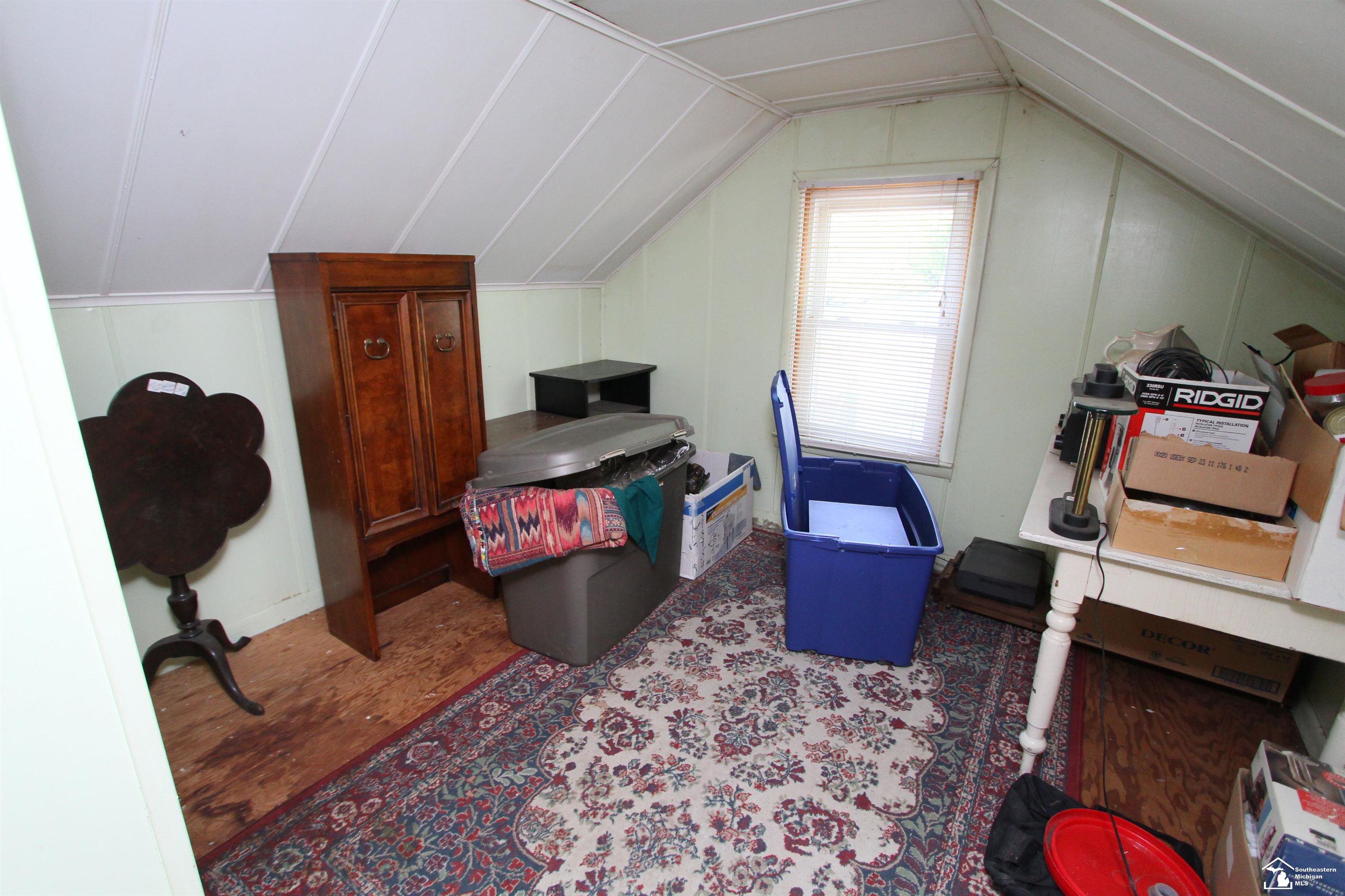 15486 Dayton Road Monroe, MI 48161 - Photo 15 of 27 50174171-fef28463-2da2-4f4d-a415-cdd9b70352aa.JPG