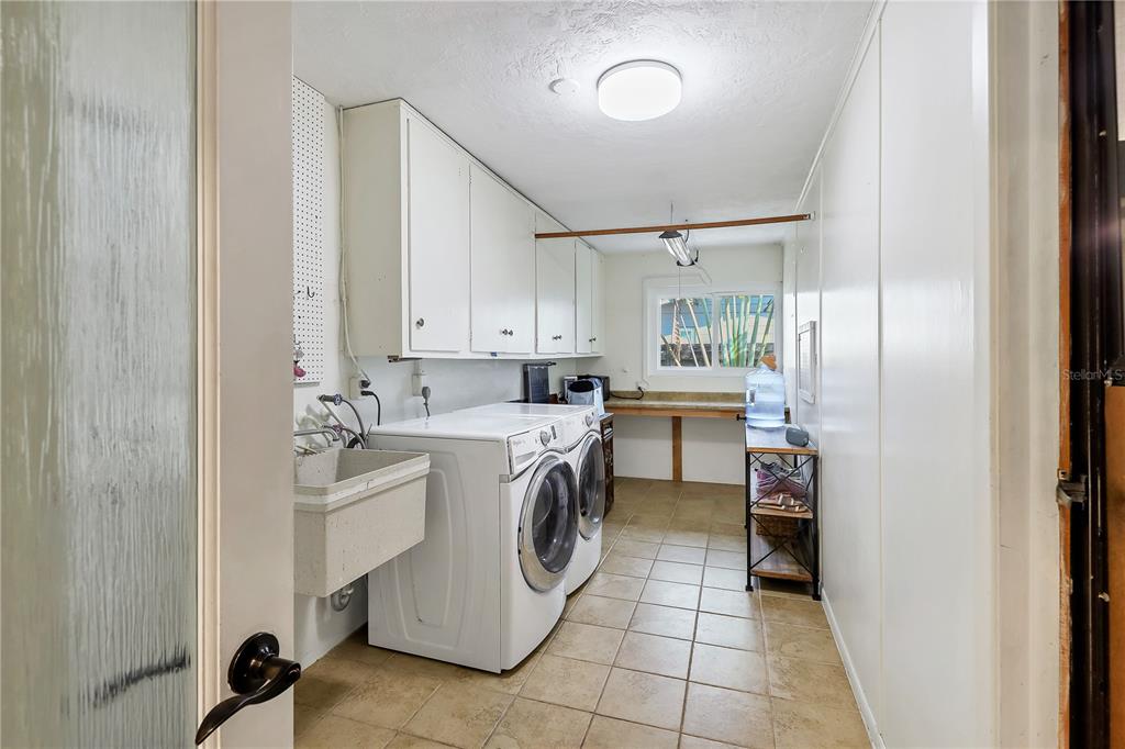 2503 Bispham Road Sarasota, FL 34231 - Photo 21 of 24 Gallery Image 21