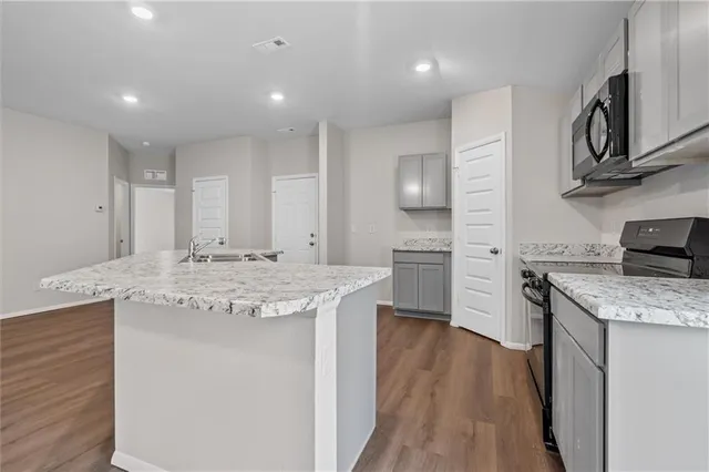 $319,990 | 37841 West 208th Terrace, Edgerton, KS 66021