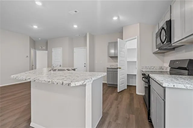 $319,990 | 37841 West 208th Terrace, Edgerton, KS 66021